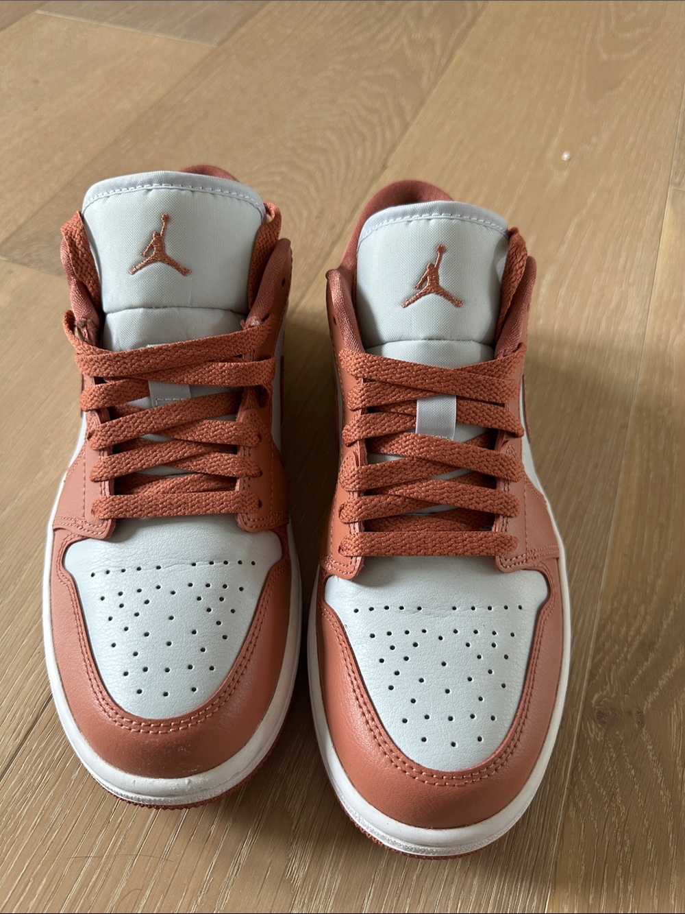 Jordan Low-Top Sneakers in Rust and White